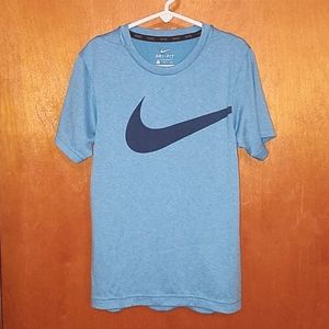 Nike T-shirt